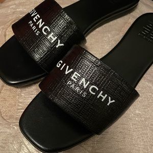 Authentic Givenchy Sandals size 41